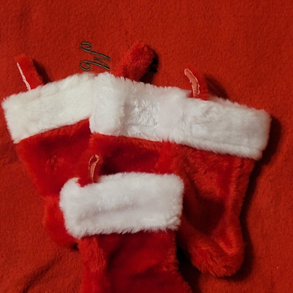 4 Mini Christmas Holiday Hanging Stockings - Picture 2 of 4